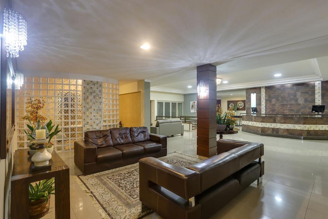 Hotel Fredy Águas de Lindóia Екстериор снимка